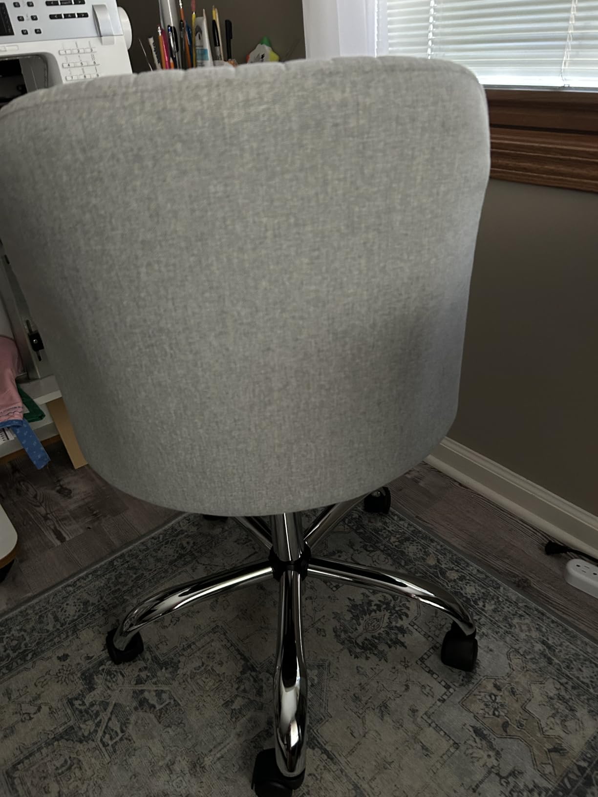 DUMOS Home Office Chair, Comfy Desk Chair with Rolling Wheels customer photo 1