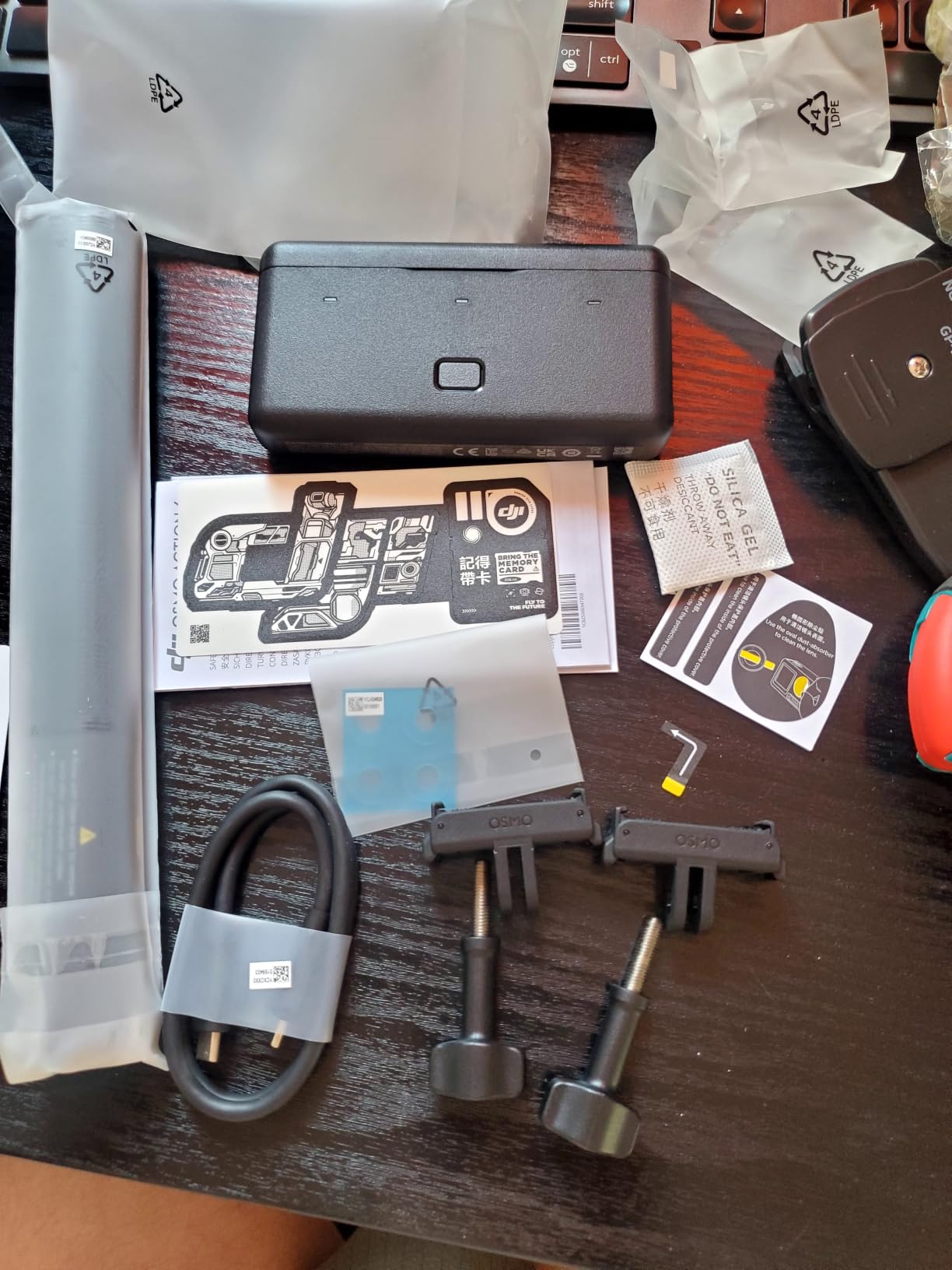 DJI Osmo Action 6 Essential Combo, 8K Waterproof Action Camera customer photo 2