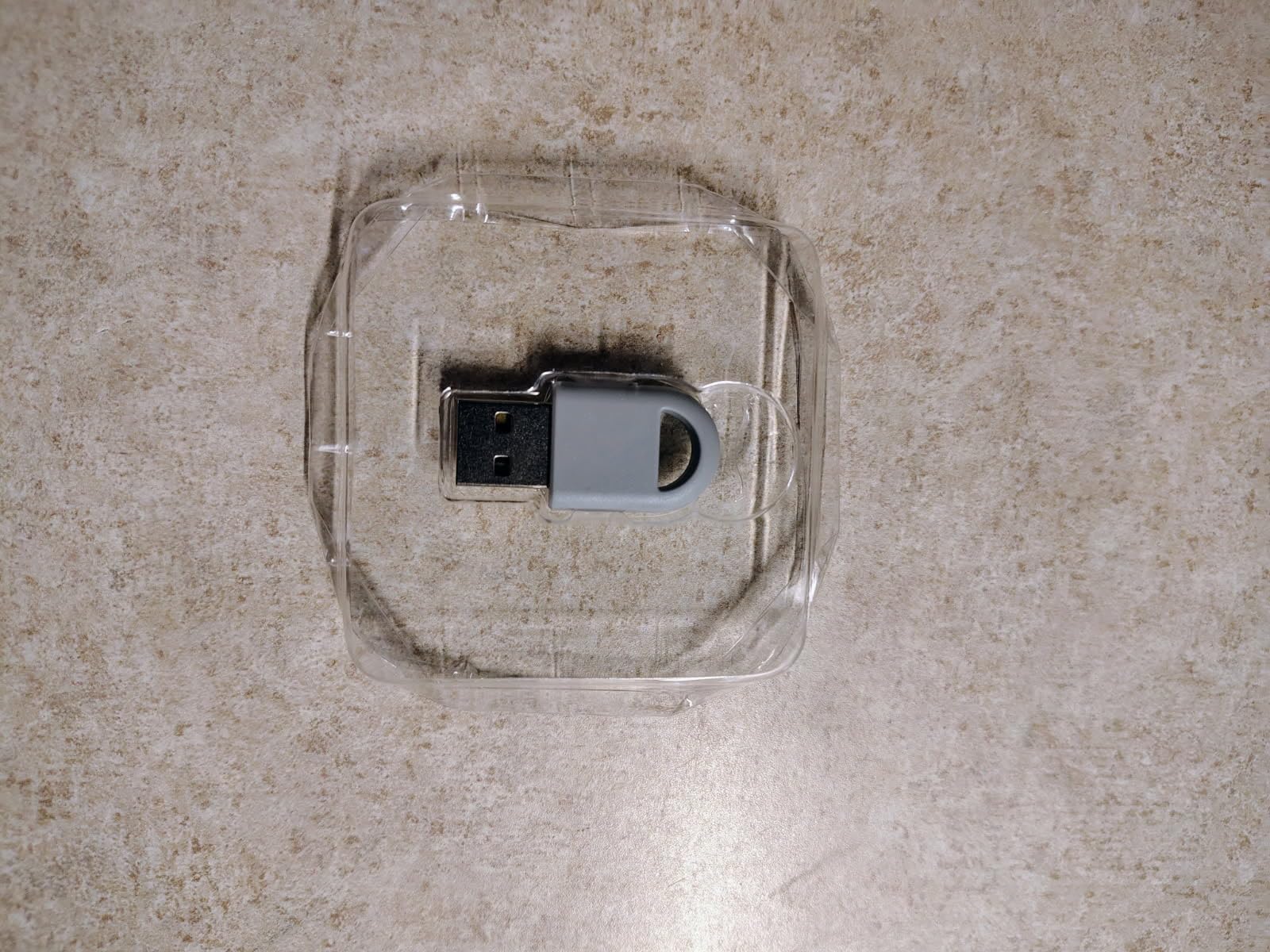 GuliKit Hyperlink 2 Fast Wireless Adapter for Xbox Series X|S Controller customer photo 2