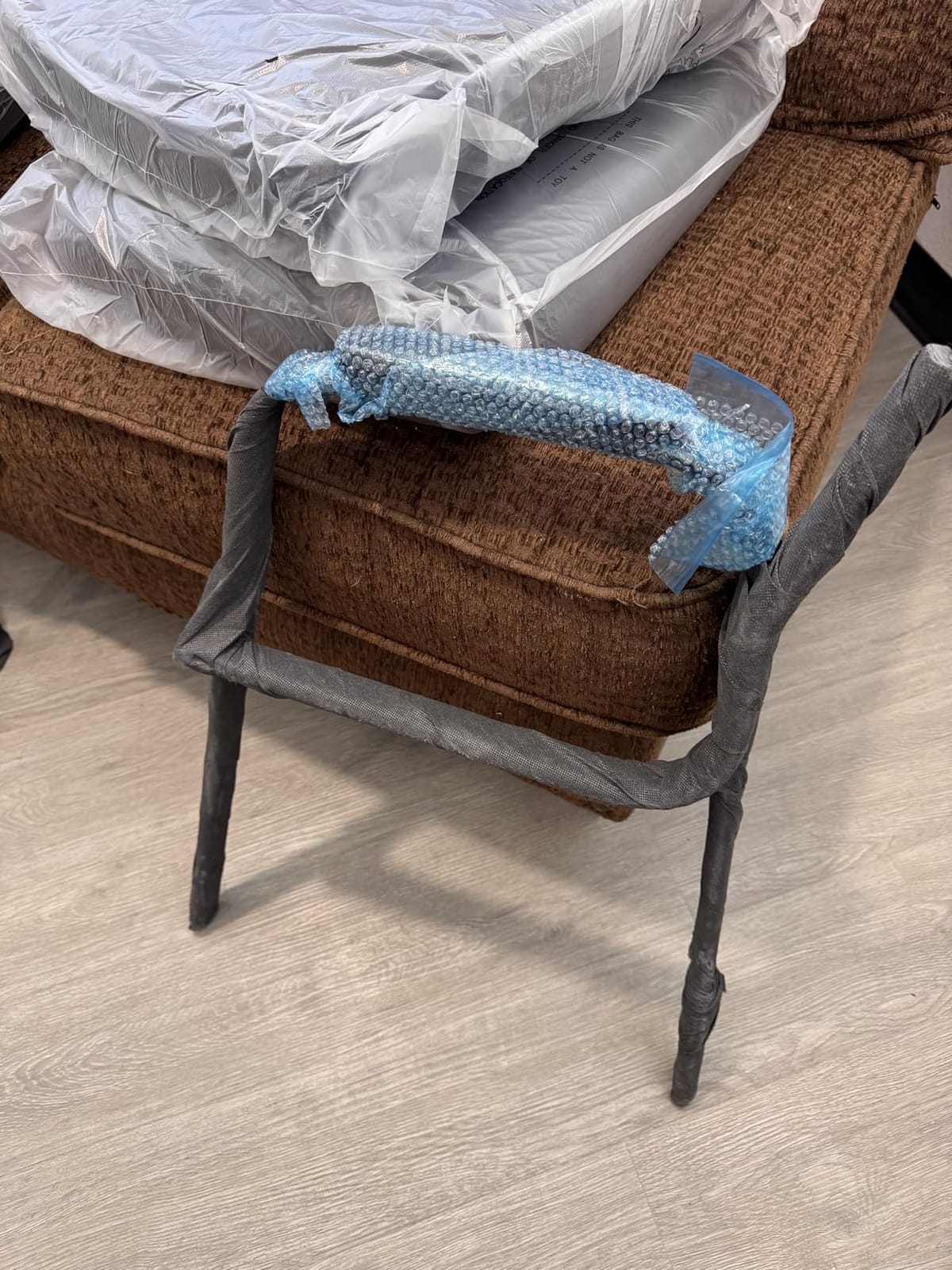 Sweetcrispy Waiting Room Chairs Set of 2, Office Guest Chairs No Wheels customer photo 2