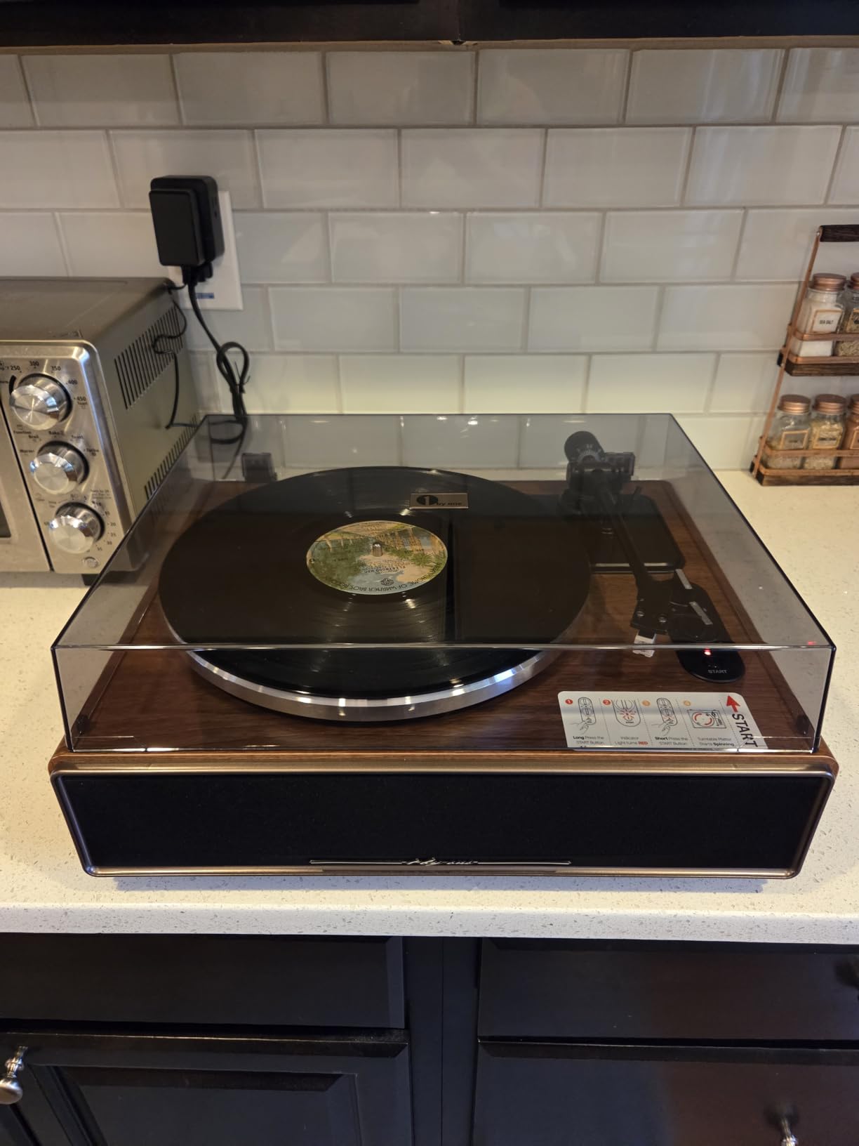 1 BY ONE High Fidelity All-in-One Vinyl Record Player, Piano Lacquer White customer photo 1