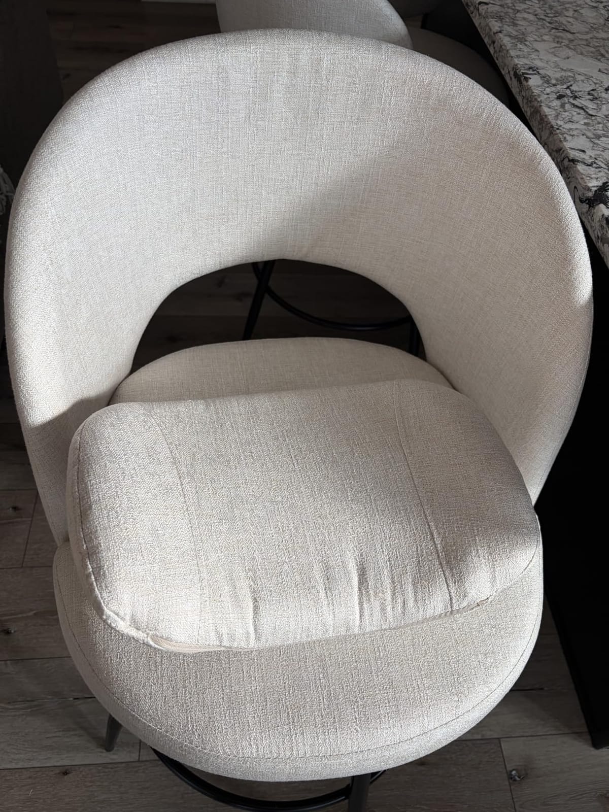LUE BONA 26''H Swivel Bar Stools Set of 3, Counter Height Bar Stools with Backs, Lumbar Pillow and Black Metal Frames, Upholstered Modern Barstools for Kitchen Island, Linen Farbic, Linen Color customer photo 2