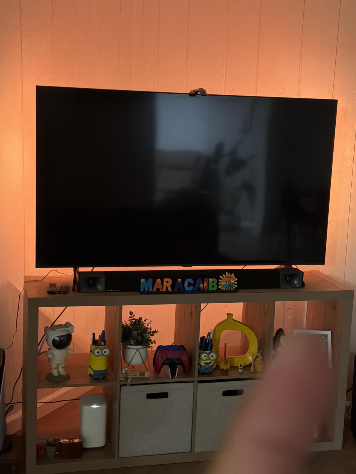 KANTUTOE TV LED Backlight Sync to Screen, 10.5ft LED Lights for 32-50 Inch TVs & PC Monitors, Smart App Control TV Lights that Change with TV, Backlight with Camera, Music Sync Strip Lighting customer photo 1