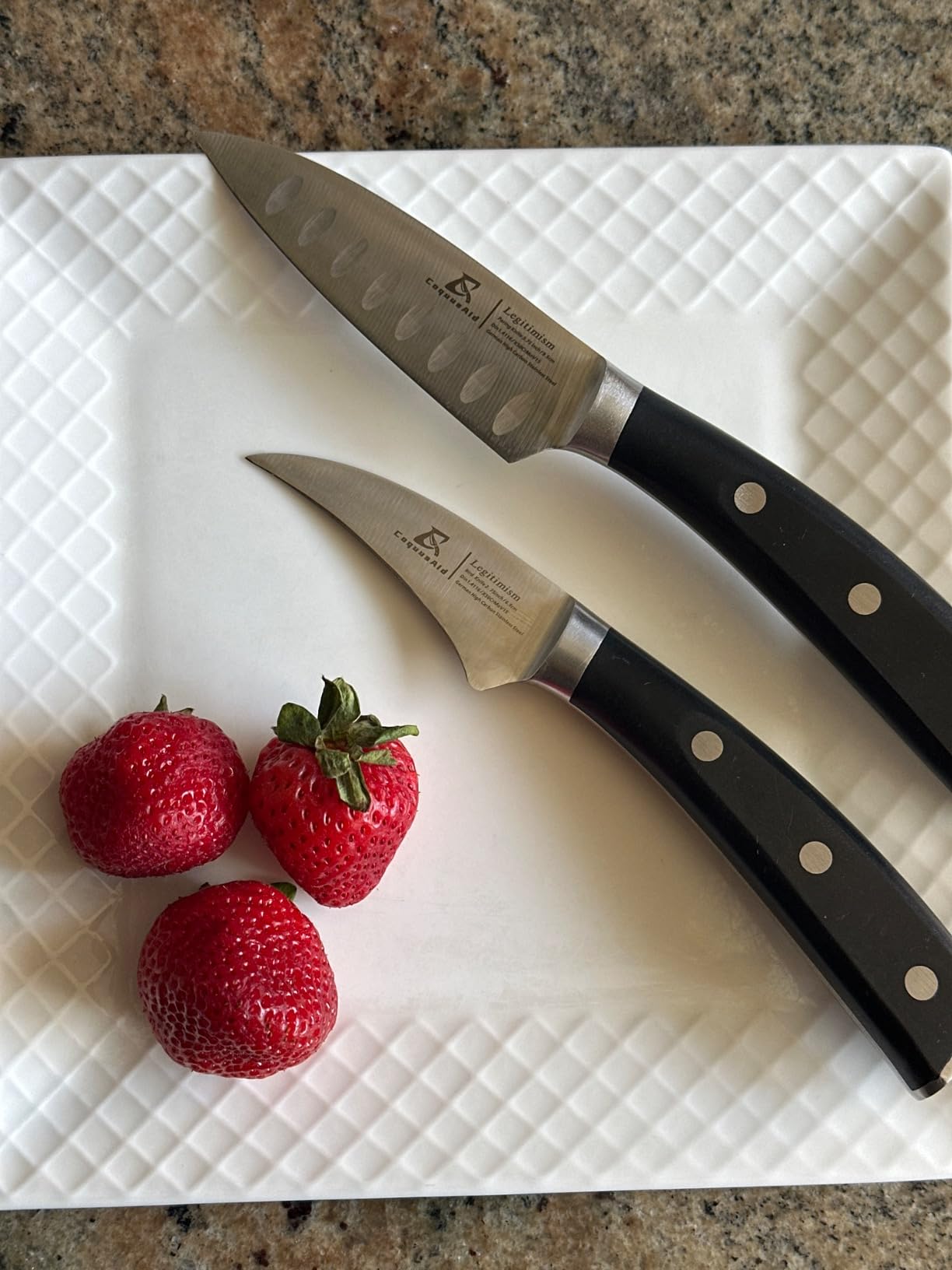 CoquusAid 5 inch Kitchen Utility Knife, Serrated Blade Tomato Knife customer photo 1