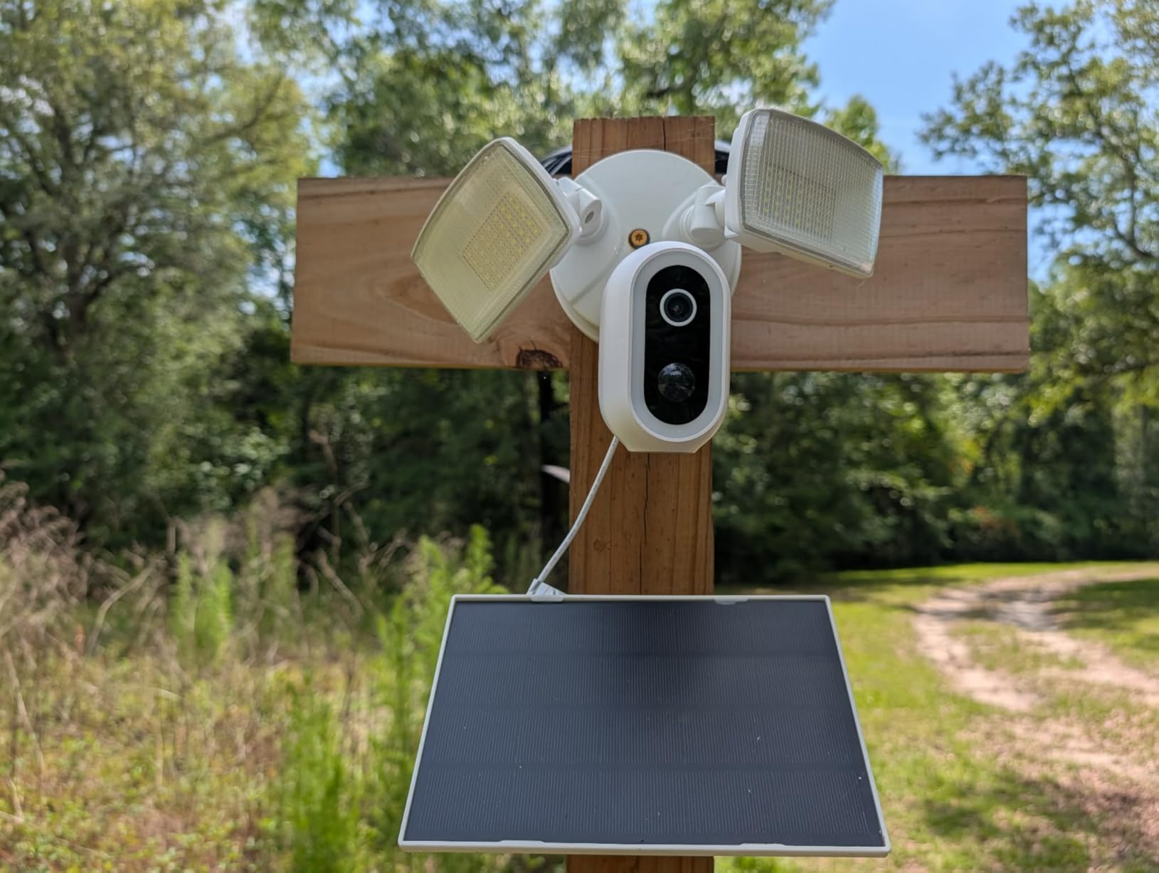 Onforu Solar Flood Light Camera, 2K Wireless Outdoor Floodlight Security Cam, Motion Detection, Color Night Vision, 2.4GHz WiFi, Siren, 24/7 Recording, Compatible with Alexa, IP65 customer photo 2