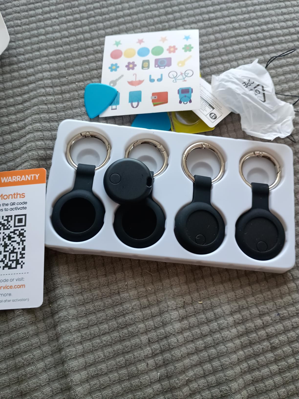 Air Tags for Android,Air Tags-4 Pack Android,Air Tracker Tags with 4 Case,2 Year Battery Life,Google & Apple Find Trackers for Google'S Find Hub App & Apple Find My,IP65 Waterproof Luggage Tracker customer photo 1