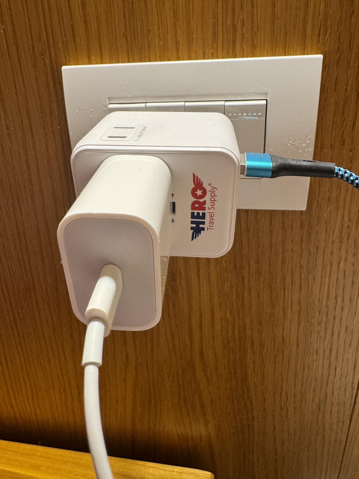 Hero International Travel Power Adapter – Universal Plug for Europe, UK, US, Asia, AUS, 100+ Countries | 2 USB-C & 1 USB-A customer photo 2