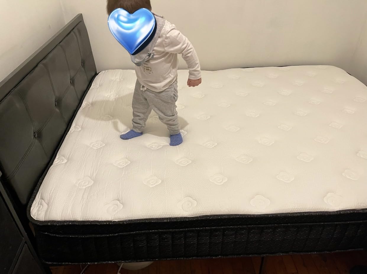 King Mattress,14 Inch king size Mattress in a Box, Medium Firm Hybrid Mattress with Individually Wrapped Pocket Springs for Excellent Motion Isolation & Strong Edge Support, Cooler Breathable Sleep customer photo 2