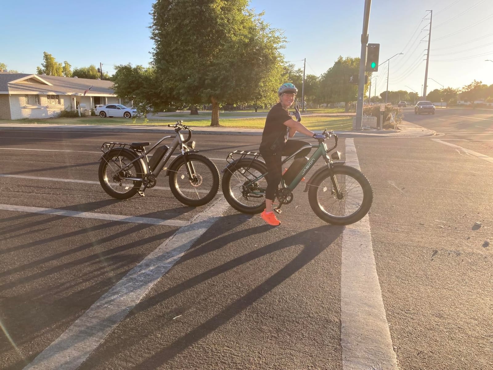 Jasion EB5 MAX Electric Bike for Adults 2000W Peak Motor, 48V 15Ah Battery | 720Wh Battery Electric Mountain Bike, 26'' x 4'' Fat Tire Ebike, 28+MPH Speed, Cruise Control, Fenders, Rear Rack customer photo 2