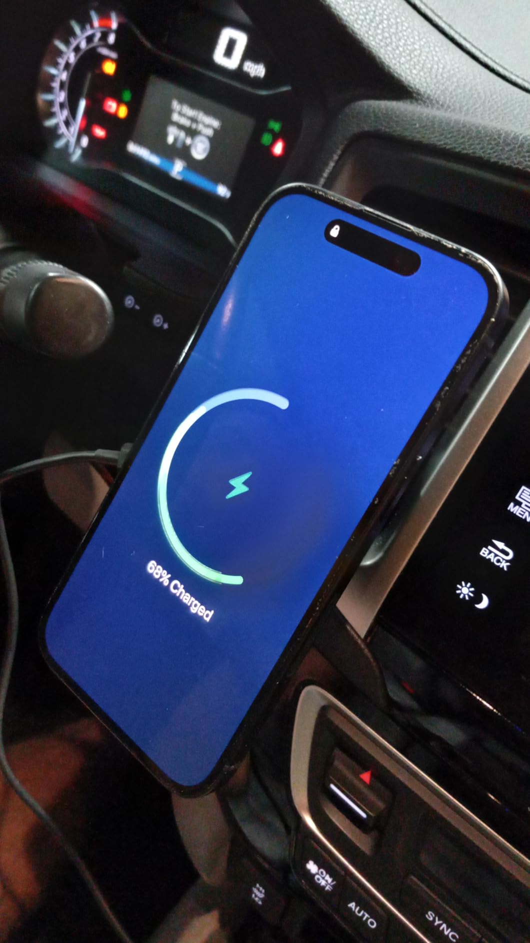 Estbuc 2-in-1 15W Magsafe Car Mount Charger, Magnetic Wireless Car Charger customer photo 1