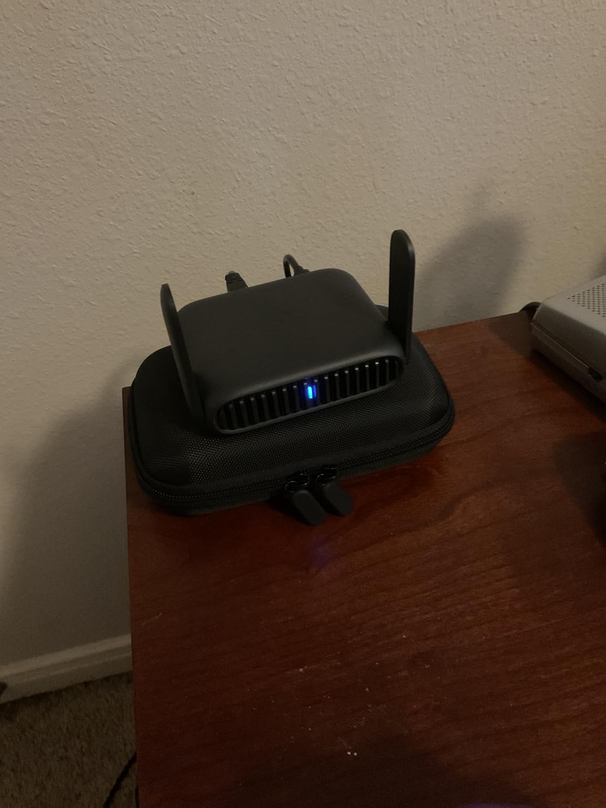 Roam 6 AX1500 Portable Wi-Fi 6 Travel Router Dual-Band USB C 3.0 customer photo 1