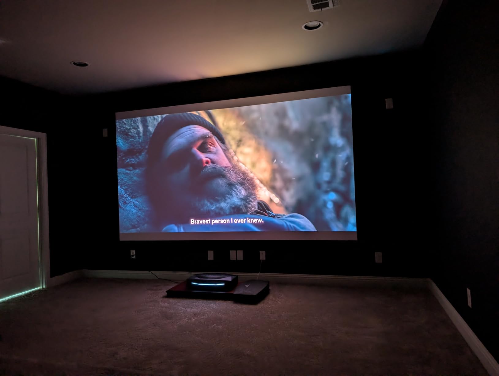 AWOL Aetherion Pro 4K Projector, 2600 ISO Lumens Short Throw, Google TV, PixelLock™ Clarity, 6000:1 Native Contrast UST Projector, Anti–RBE, 4K 200