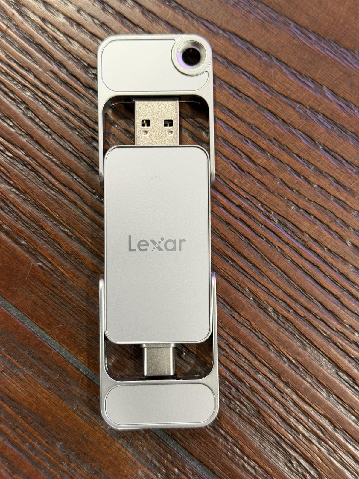 Lexar D70E 1TB Dual Drive External SSD, Up to 2000MB/s Read 1800MB/s Write, Durable Metal Housing Design, Cable-Free Portable SSD for USB Type-C/Type-A Devices customer photo 1