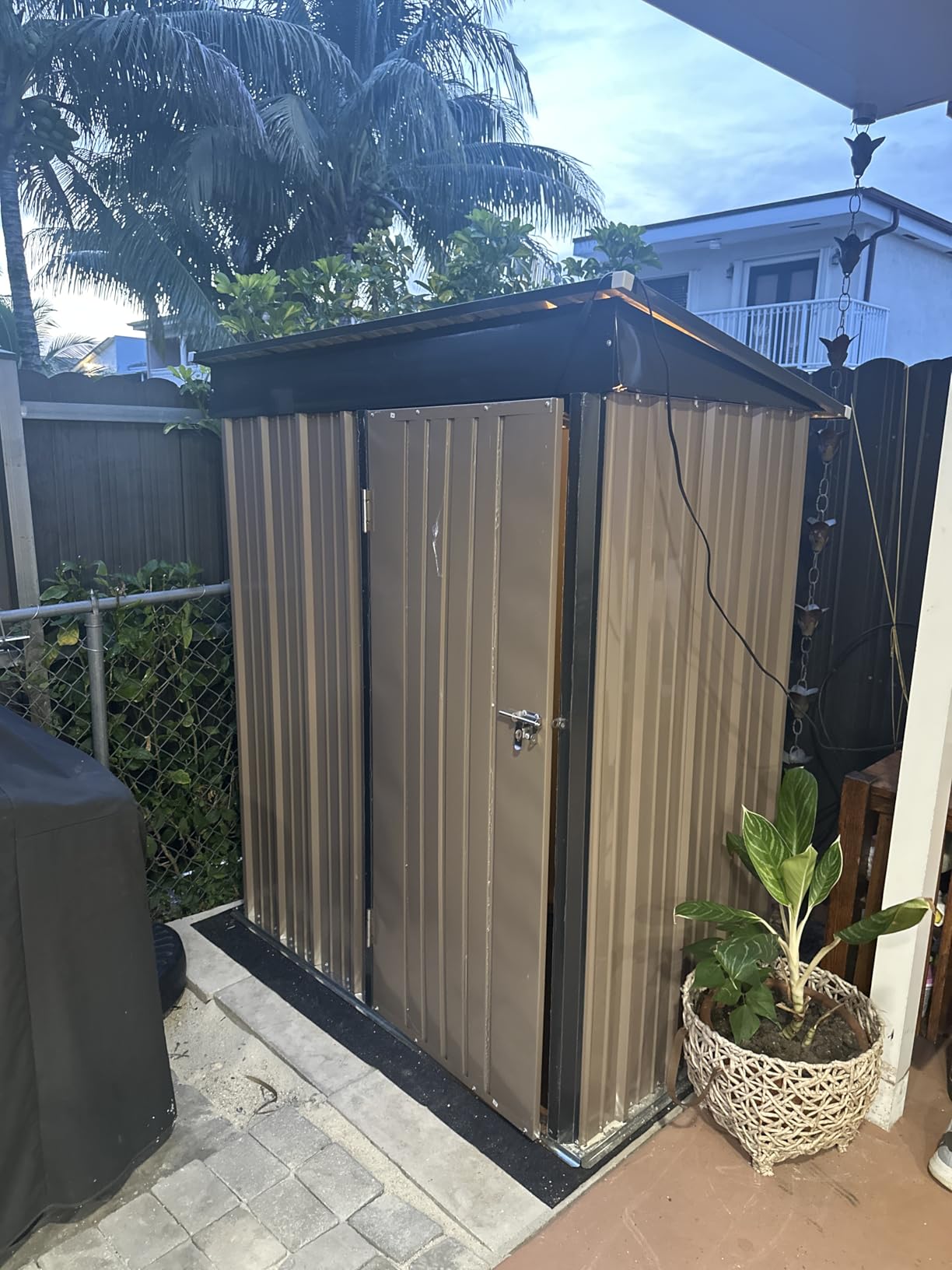 JUMMICO 8x8 FT Outdoor Storage Shed, Tool Metal Sheds, Black customer photo 2