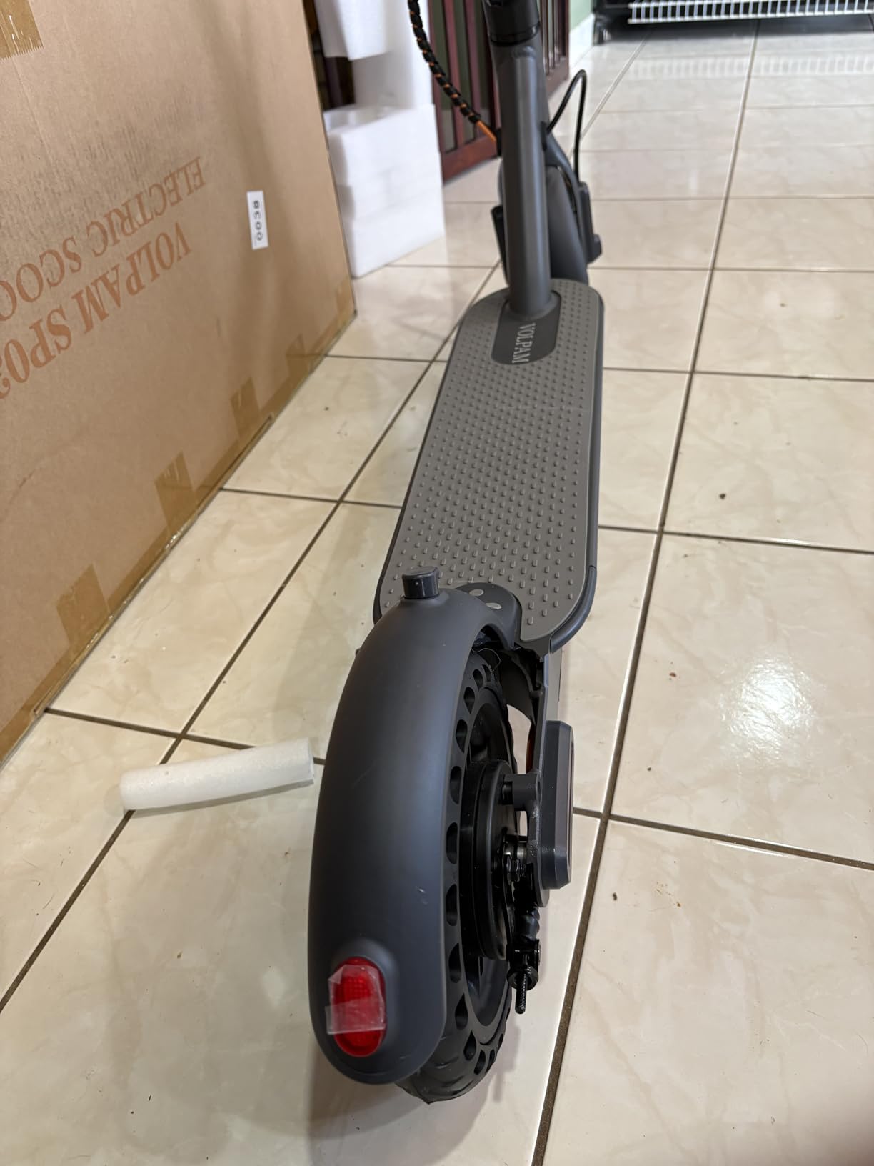 VOLPAM 10 Inches 500W Adult Electric Scooter with Dual Suspensions customer photo 1