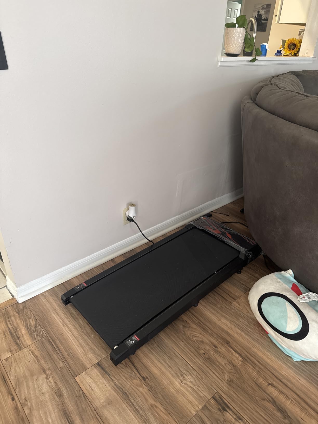 RJOP 2.5HP Walking Mat with Incline Pad, Under Desk Treadmill for Home Gym | Walking Running Pad with Remote, 3 in 1 Low Noise Small Mini Portable Treadmill with LED Screen, 270lbs Capacity customer photo 2