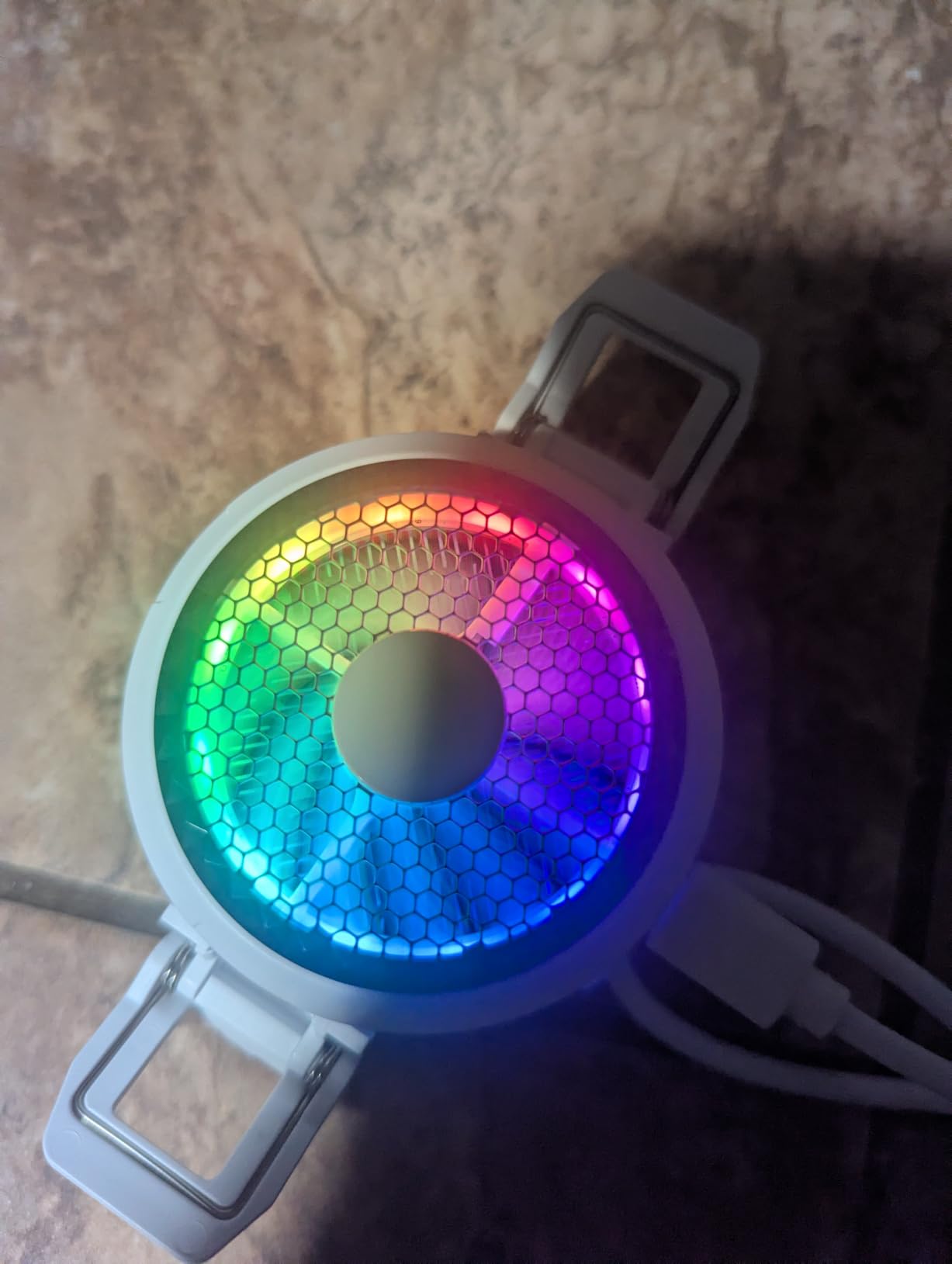 AI Magnetic Semiconductor Phone Cooler Game Stream Cell Phone Cooler customer photo 1