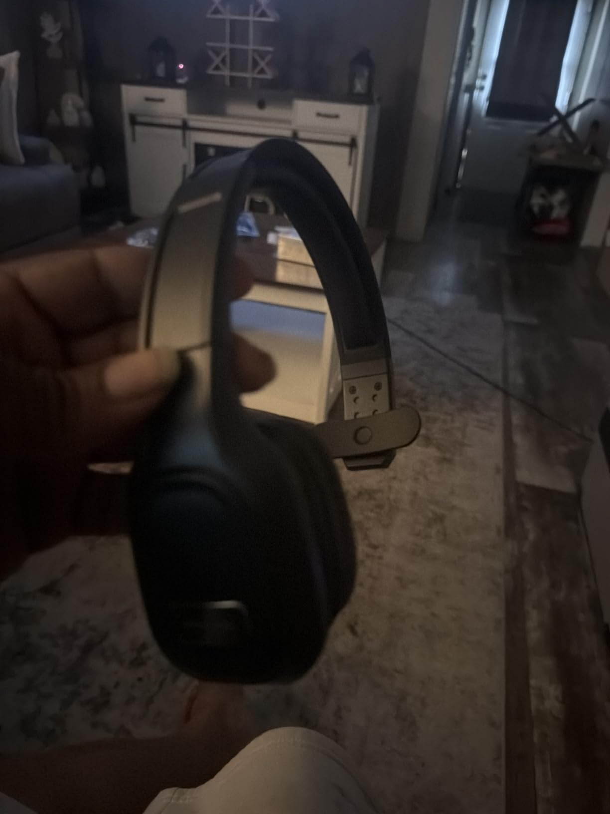 Bluetooth Headset with Mic, 60 Hours Talking Time Single-Ear Wireless Headset, ENC Noise Canceling, One-Touch Mute, Dual-Device Connection for Truck Driver, Office, Call Center, Phone/PC, Black customer photo 1