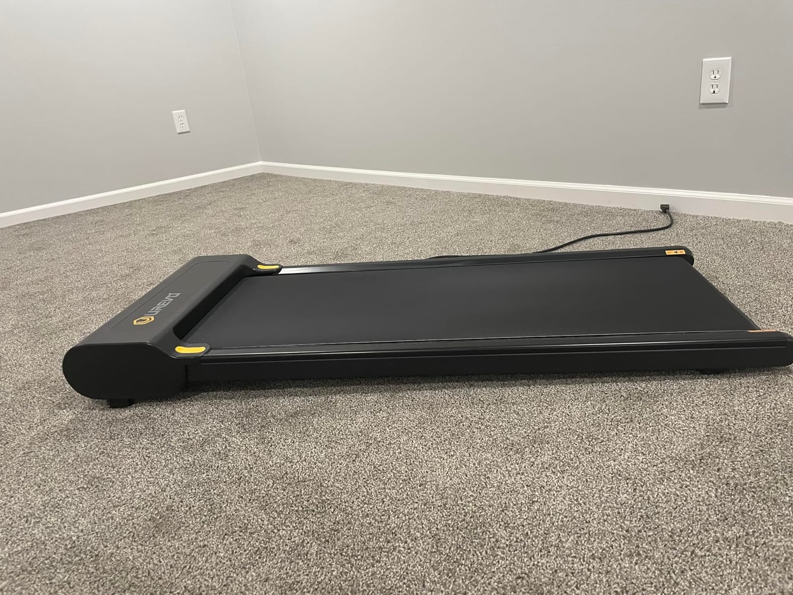 UREVO Smart Walking Pad, Standing Desk Treadmill with Double Shock Absorption, Quiet Operation, Workout APP with Track Insights and MIIT Mode, Plug and Play, Remote or APP Control for Home Office customer photo 1