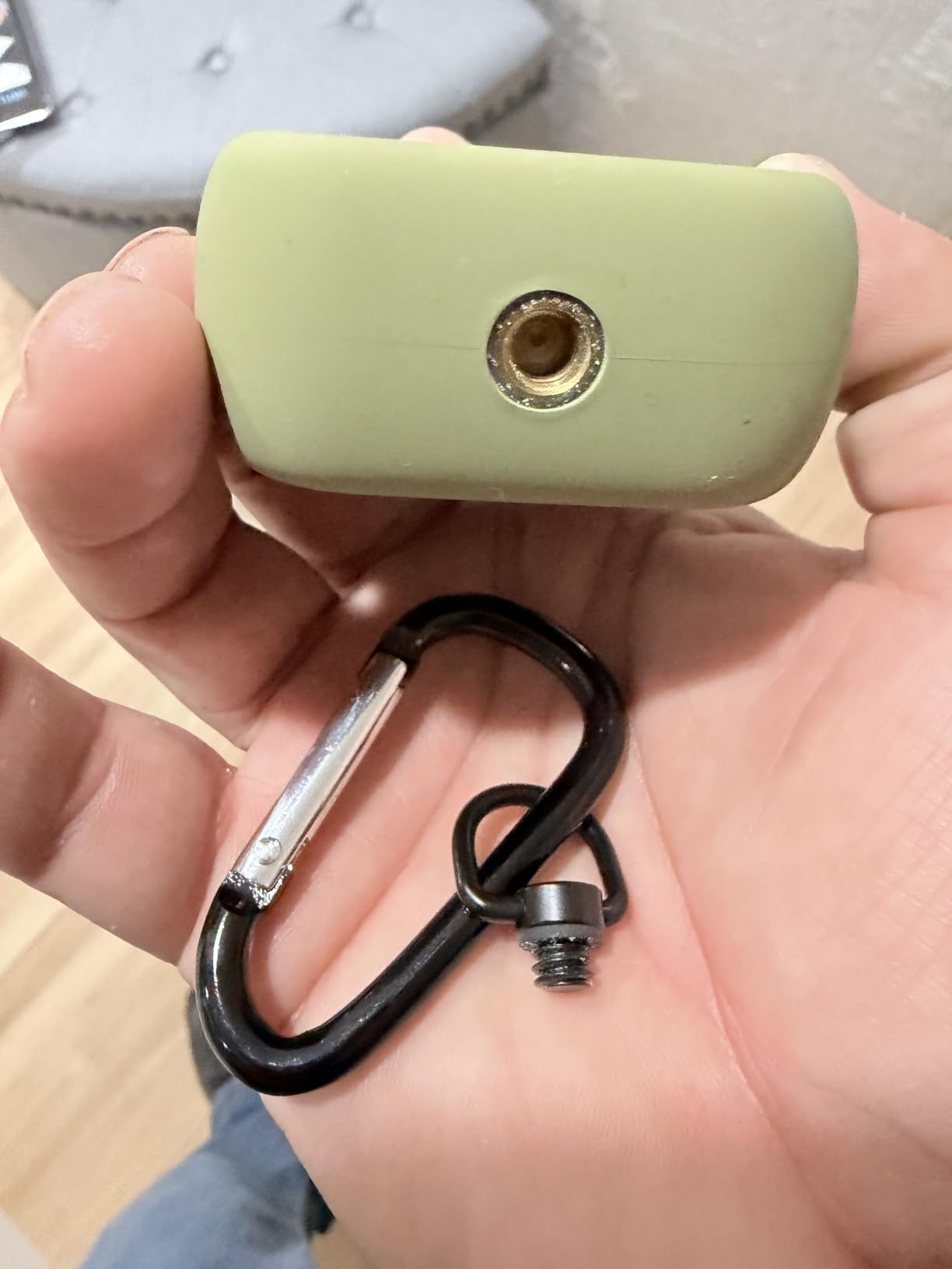 INIU Outdoor Rugged 10000mAh Portable Charger, 45W Fast Charging Power Bank | Camping & Hiking Battery Pack, with Carabiner & USB-C Cable & Flashlight, for iPhone 17 16 15, Samsung S26 etc, Green Camo customer photo 1
