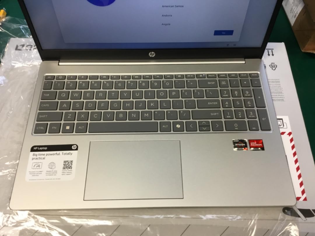 HP 15.6