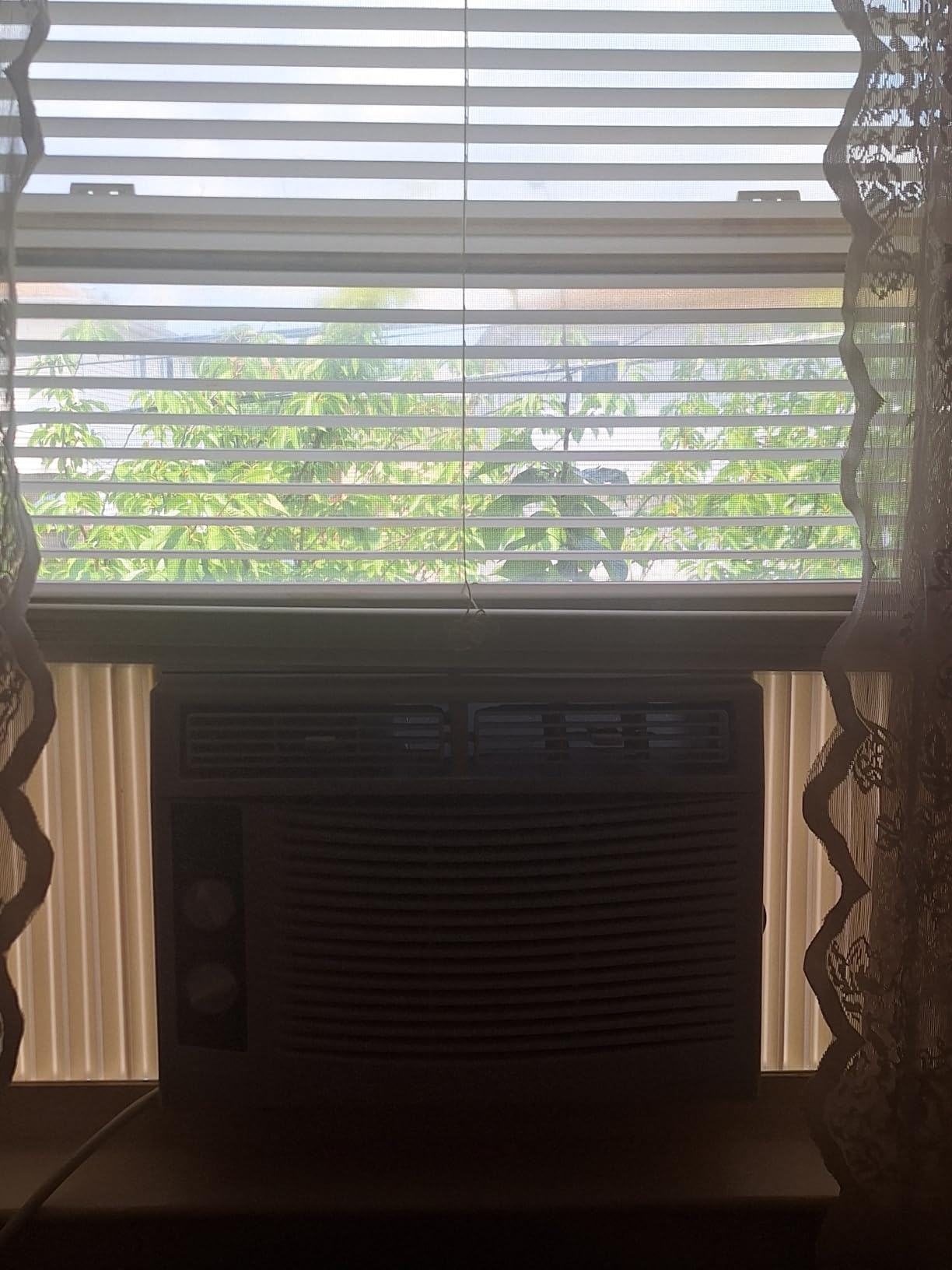 18000 BTU Window Air Conditioner & Heater Combo – APP & Remote Control customer photo 1