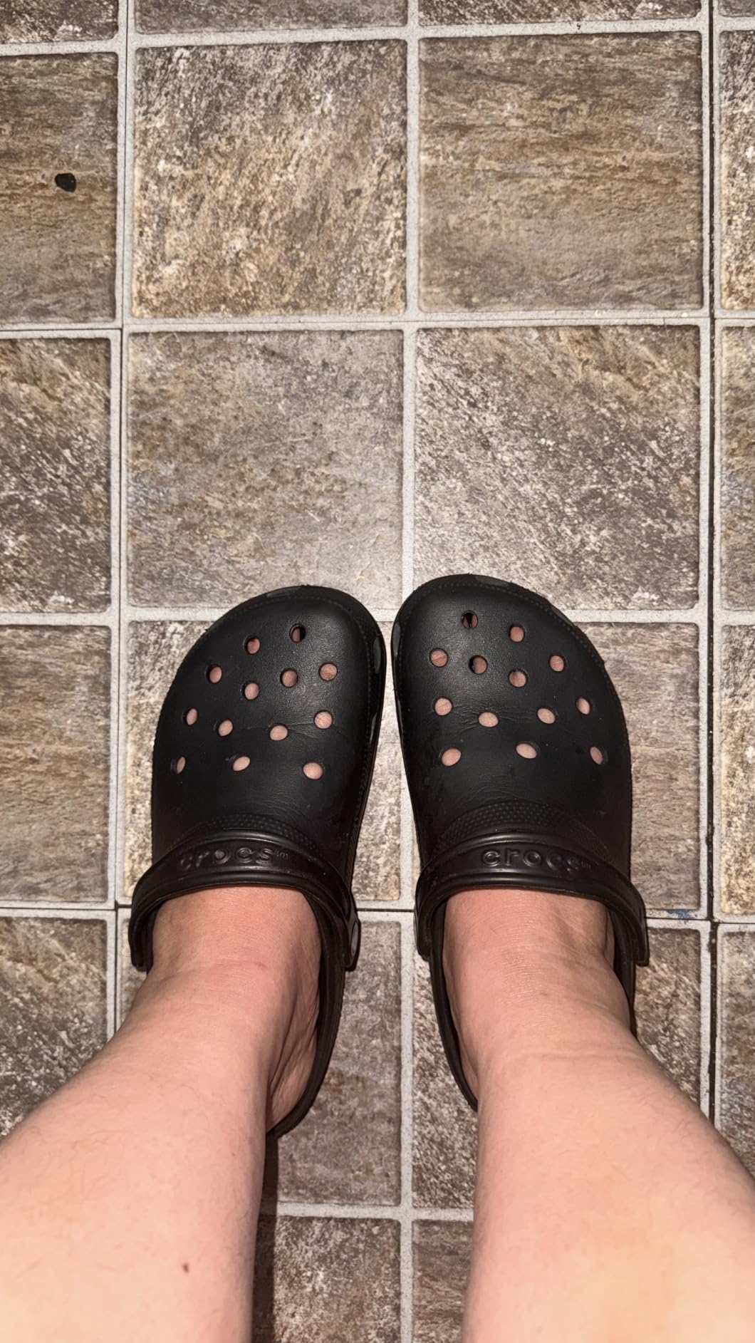 Crocs Unisex-Adult Classic Clog, Clogs for Women and Men customer photo 1