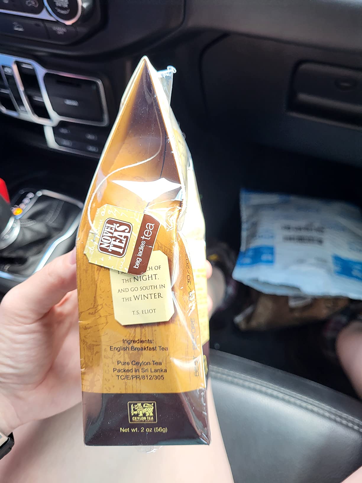 Novel Teas Book Lover's Tea contains 25 teabags individually tagged with literary quotes from the world over, made with the finest English Breakfast tea, for the book lover customer photo 1