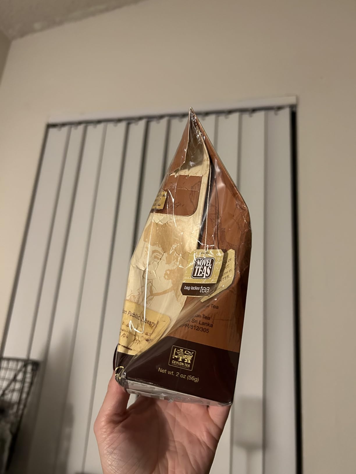 Novel Teas Book Lover's Tea contains 25 teabags individually tagged with literary quotes from the world over, made with the finest English Breakfast tea, for the book lover customer photo 2