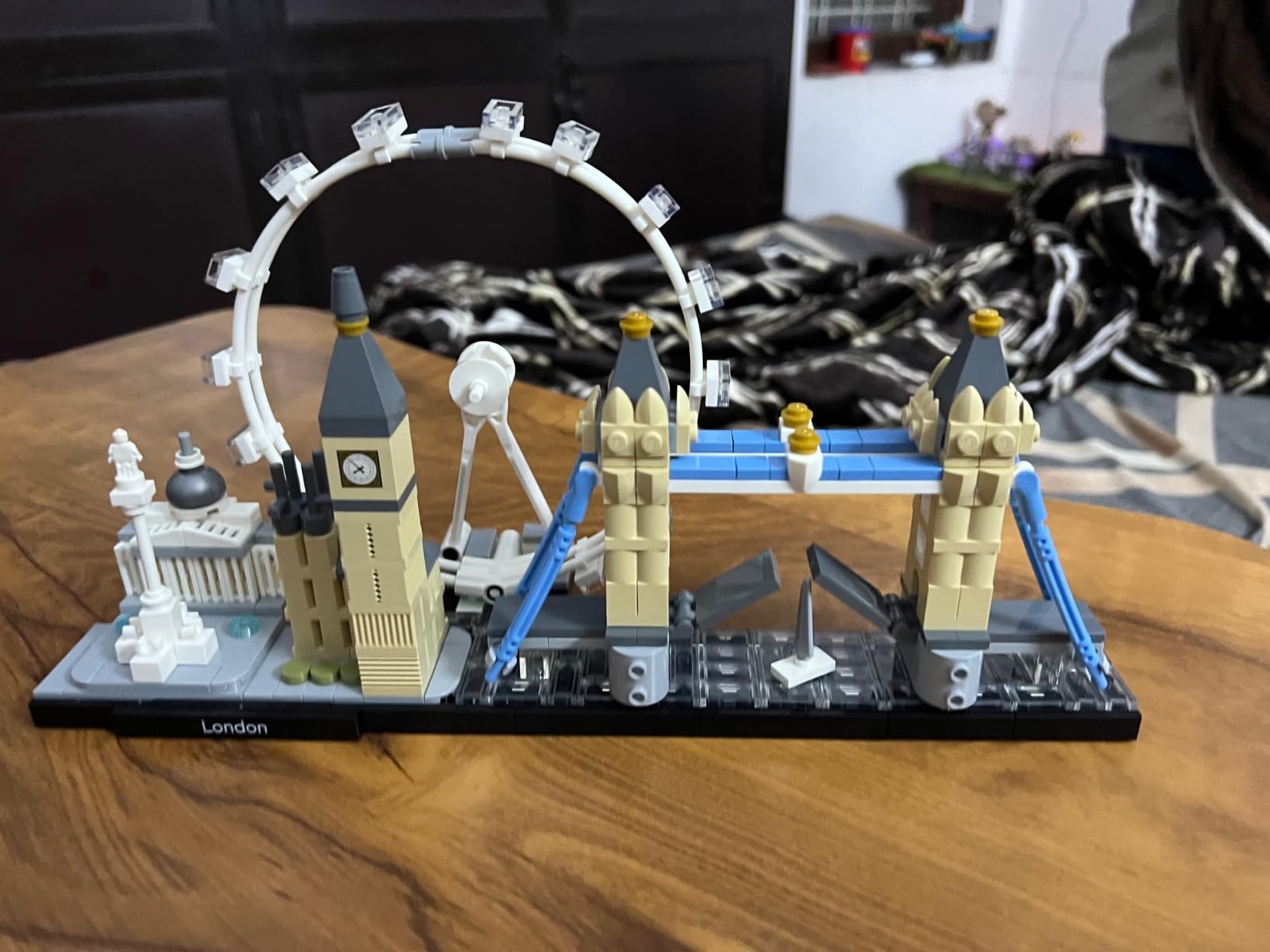 LEGO Architecture London Skyline Collection 21034 Building Set Model Kit and Gift for Kids and Adults (468 pieces) customer photo 2