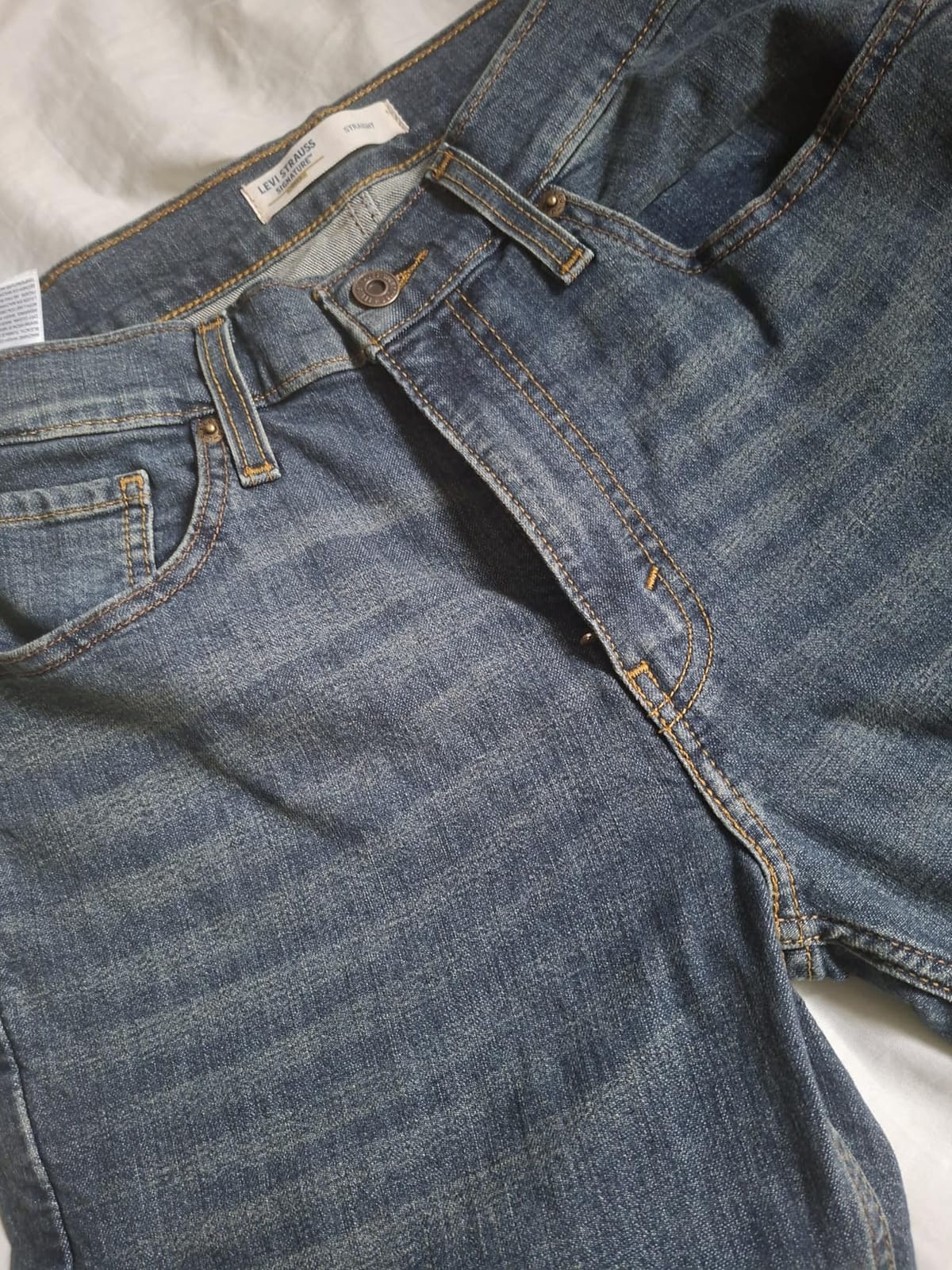 Levi Strauss Signature Gold Men's Straight Fit Jeans customer photo 2