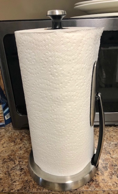 Amazon Brand - Presto! Ultra-Strong Premium Paper Towels, 158 Sheet Huge Roll - Flex-a-Size, 12 Rolls (2 Packs of 6), Equivalent to 38 Regular Rolls, White customer photo 1