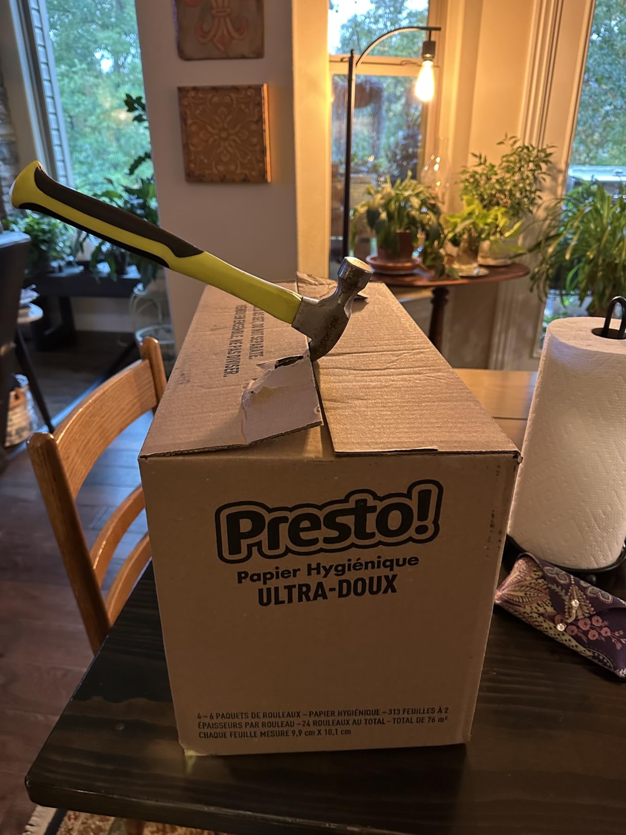 Amazon Brand - Presto! 2-Ply Ultra-Soft Toilet Paper, Septic-Safe, 24 Family Mega Rolls = 120 Regular Rolls, 308 Sheets, Unscented, Pack of 4 customer photo 1