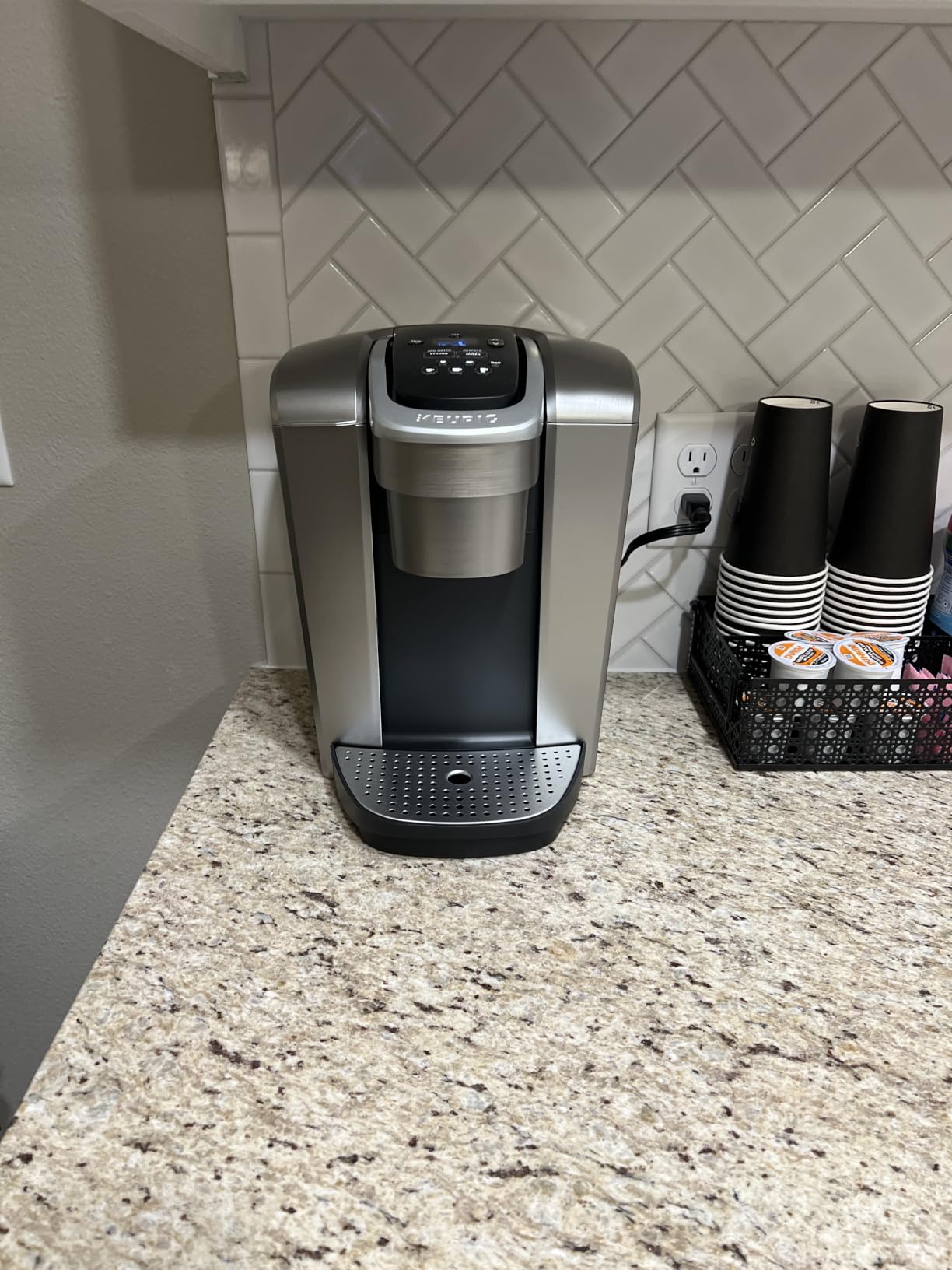 Keurig K-Elite Single Serve K-Cup Pod Coffee Maker, with Strength and Temperature Control, Iced Coffee Capability, 8 to 12oz Brew Size, Programmable, Brushed Slate customer photo 2