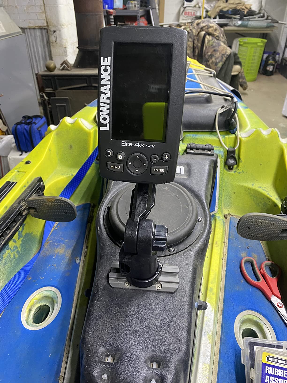 YakAttack LockNLoad Lowrance Fish Finder Mount for Kayak Tracks customer photo 1