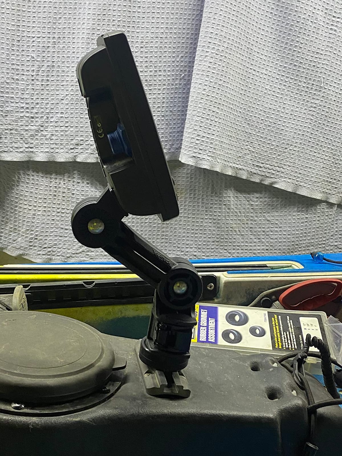 YakAttack LockNLoad Lowrance Fish Finder Mount for Kayak Tracks customer photo 2