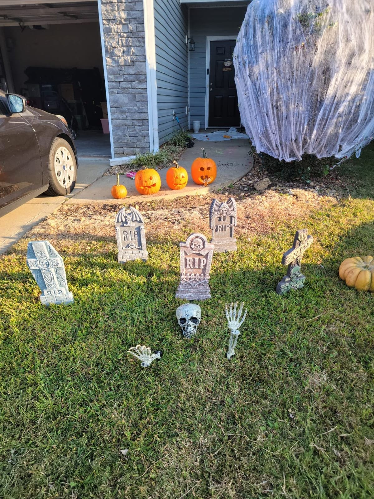 JOYIN 17” Halloween Foam RIP Graveyard Tombstones (5 Pack), Halloween Tombstones Outdoor Decorations for Graves Decorations with 12 Metal Stakes for Cemetery Yard Lawn Party Decor customer photo 2