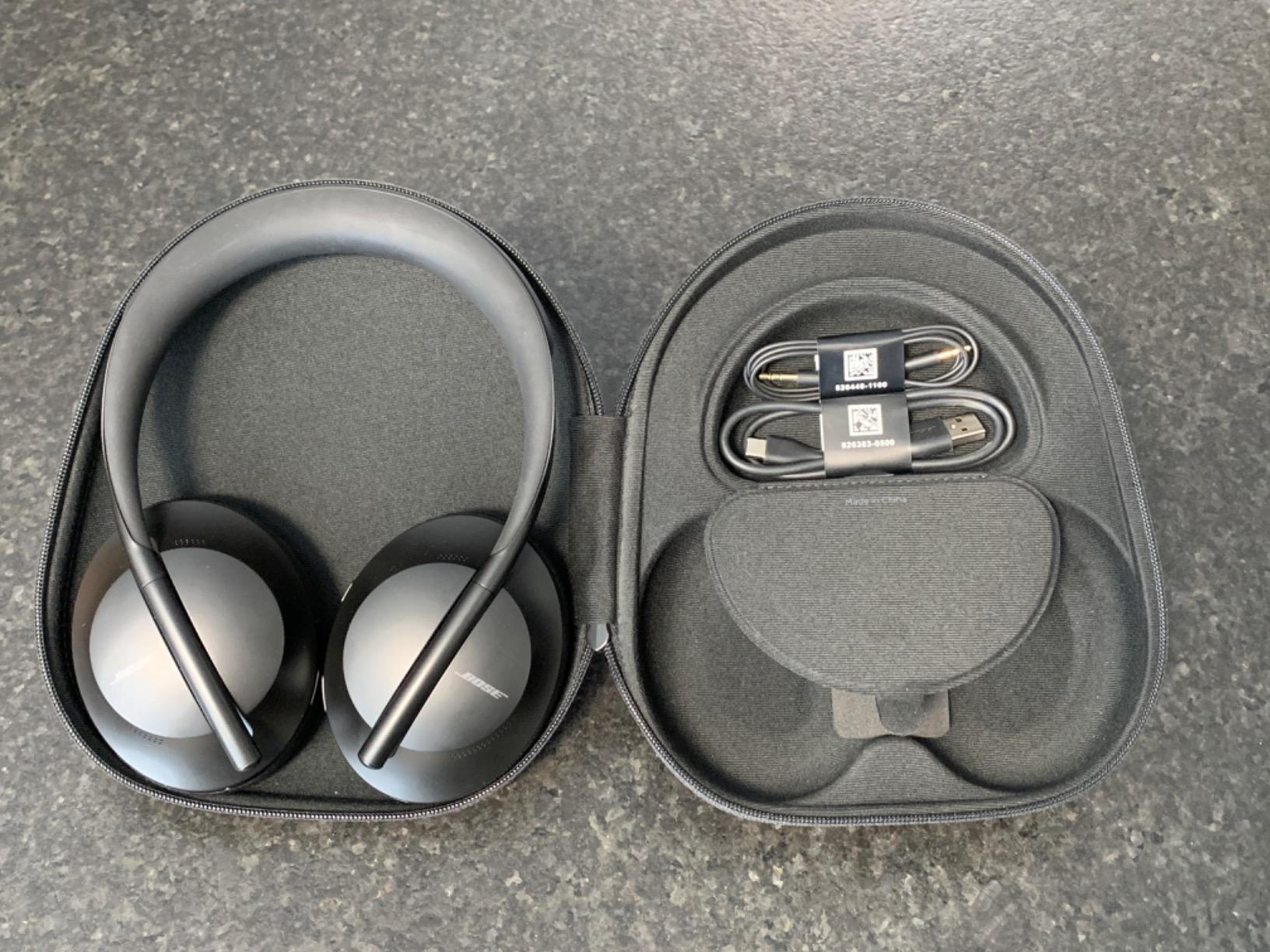 Bose Headphones 700, Noise Cancelling Bluetooth Over-Ear Wireless Headphones with Built-in Microphone for Clear Calls and Alexa Voice Control, Silver Luxe customer photo 2