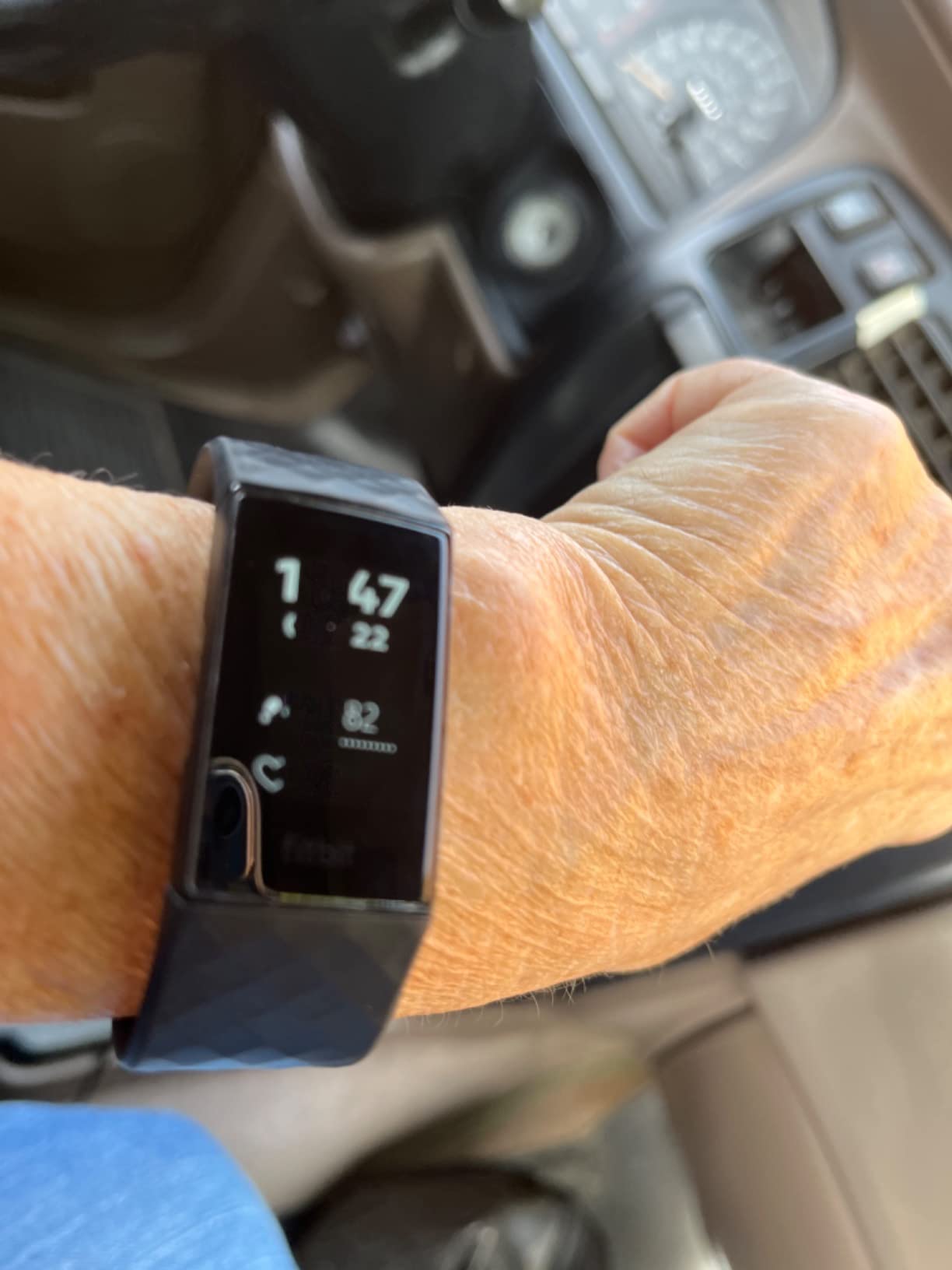 Fitbit Charge 4 Black Advanced Fitness Tracker customer photo 1