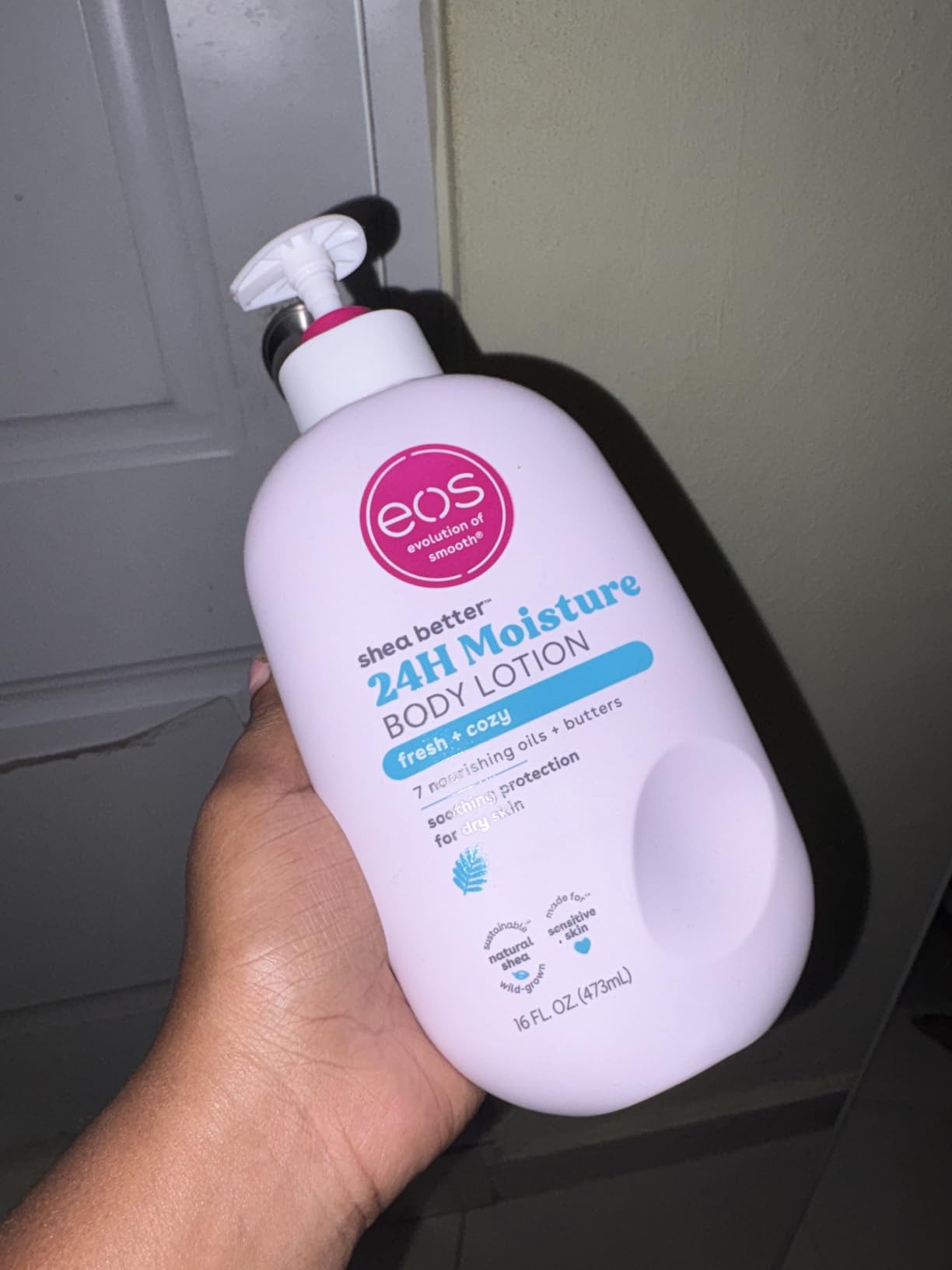 eos Shea Better Body Lotion- Vanilla Cashmere, 24-Hour Moisture, 16 fl oz customer photo 1