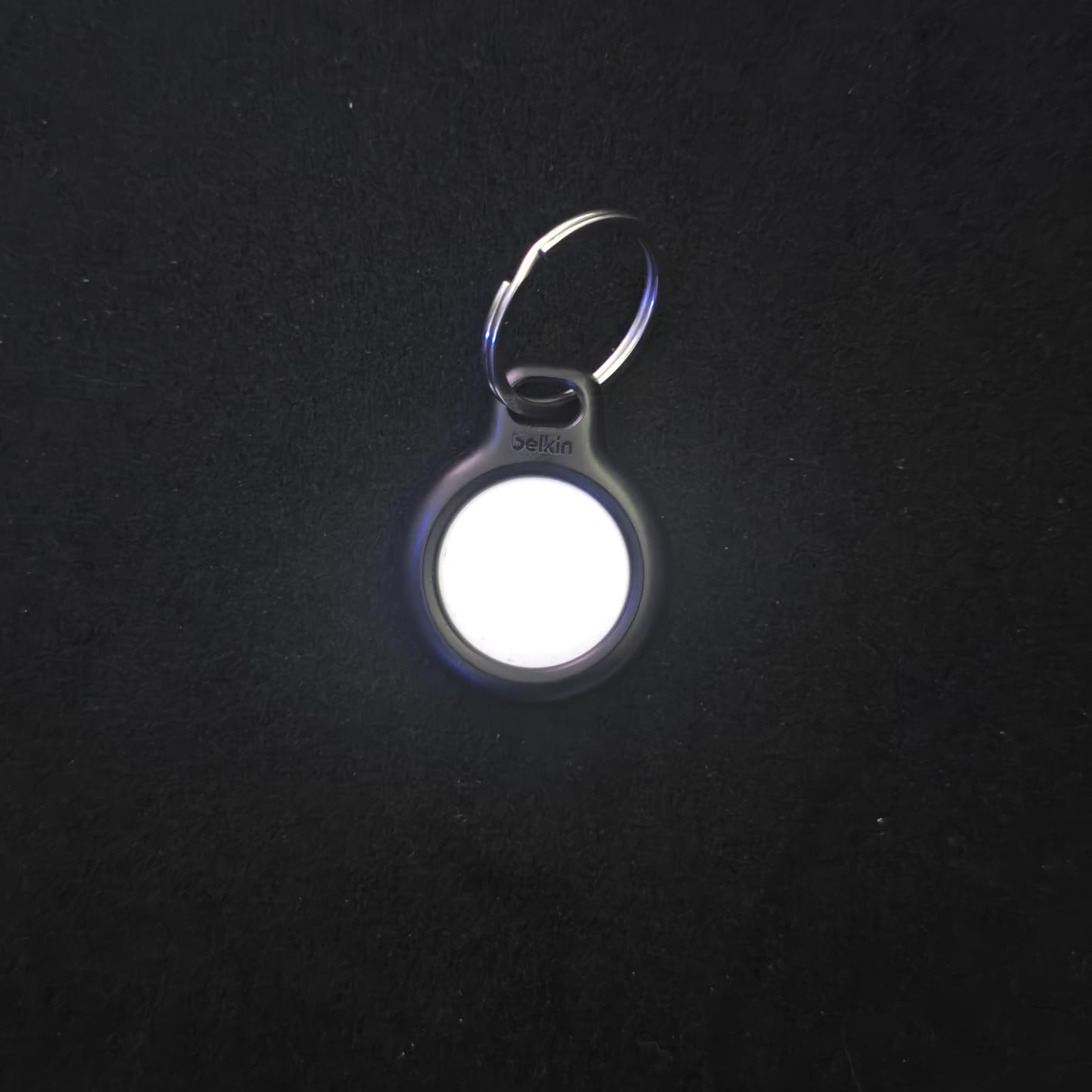 Belkin Apple AirTag Holder Keychain with Key Ring, Scratch-Resistant customer photo 1