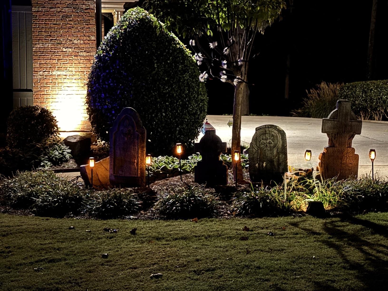 IkeeRuic Solar Torch Light with Flickering Flame for Halloween Decorations customer photo 2