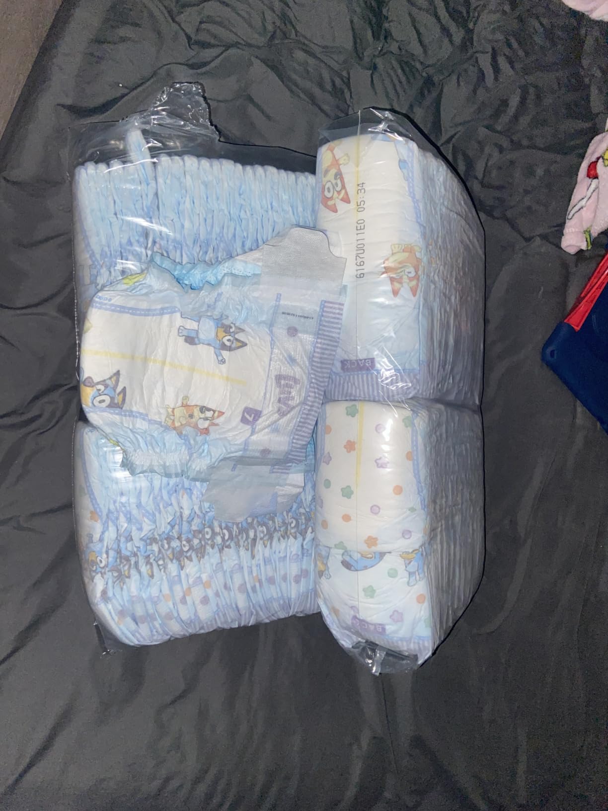 Luvs Platinum Protection Baby Diapers, Size 7, 124 Count customer photo 2