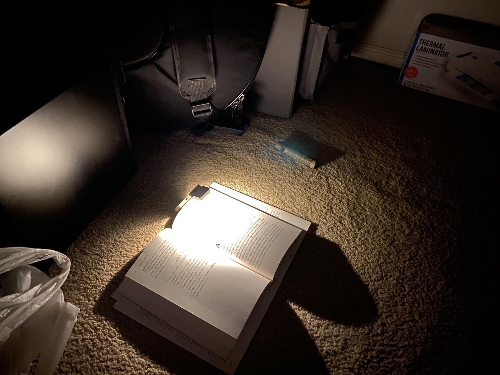 86lux Book Light, Rechargeable Clip-On LED Reading Light for Bed customer photo 1