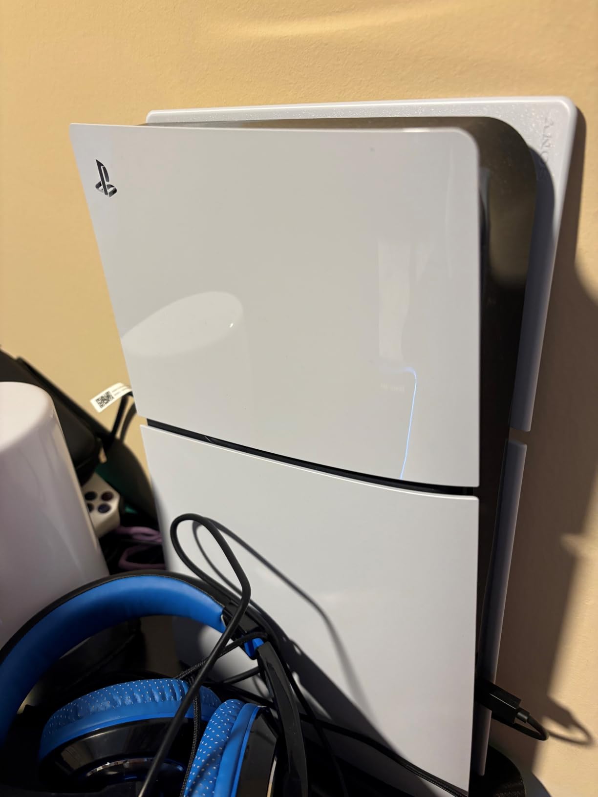 PlayStation®5 Digital Edition (slim) customer photo 2