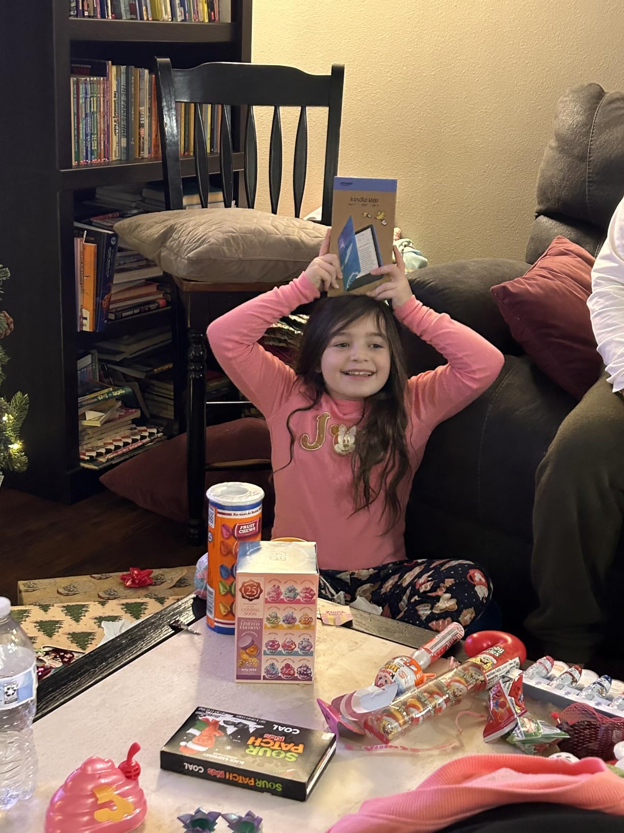 Amazon Kindle Kids 16GB (newest model) - If it breaks, we will replace it, includes ad-free books and cover, with glare-free display, faster page turns - Ocean Explorer customer photo 1
