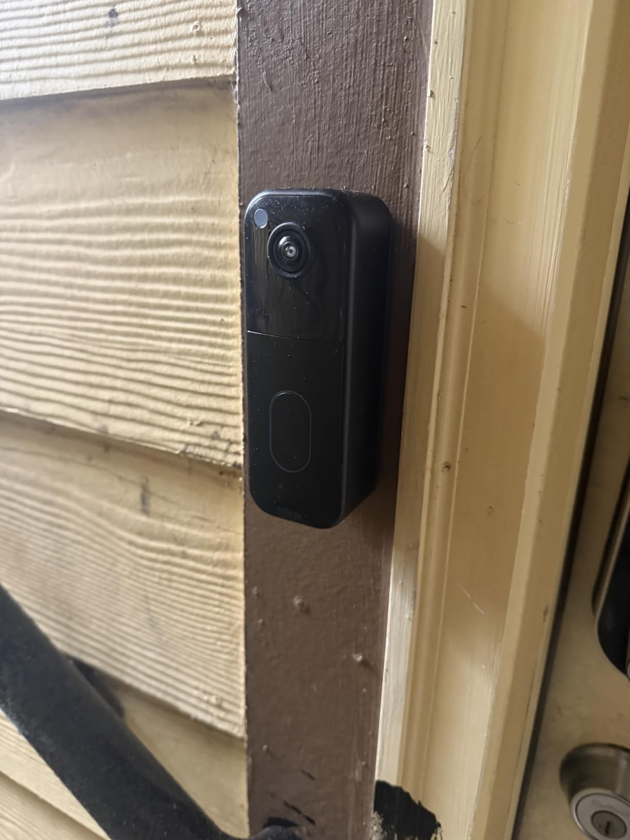 Blink Video Doorbell – Head-to-toe HD view, two-year battery life, and simple setup. Sync Module Core included – System (White) customer photo 1