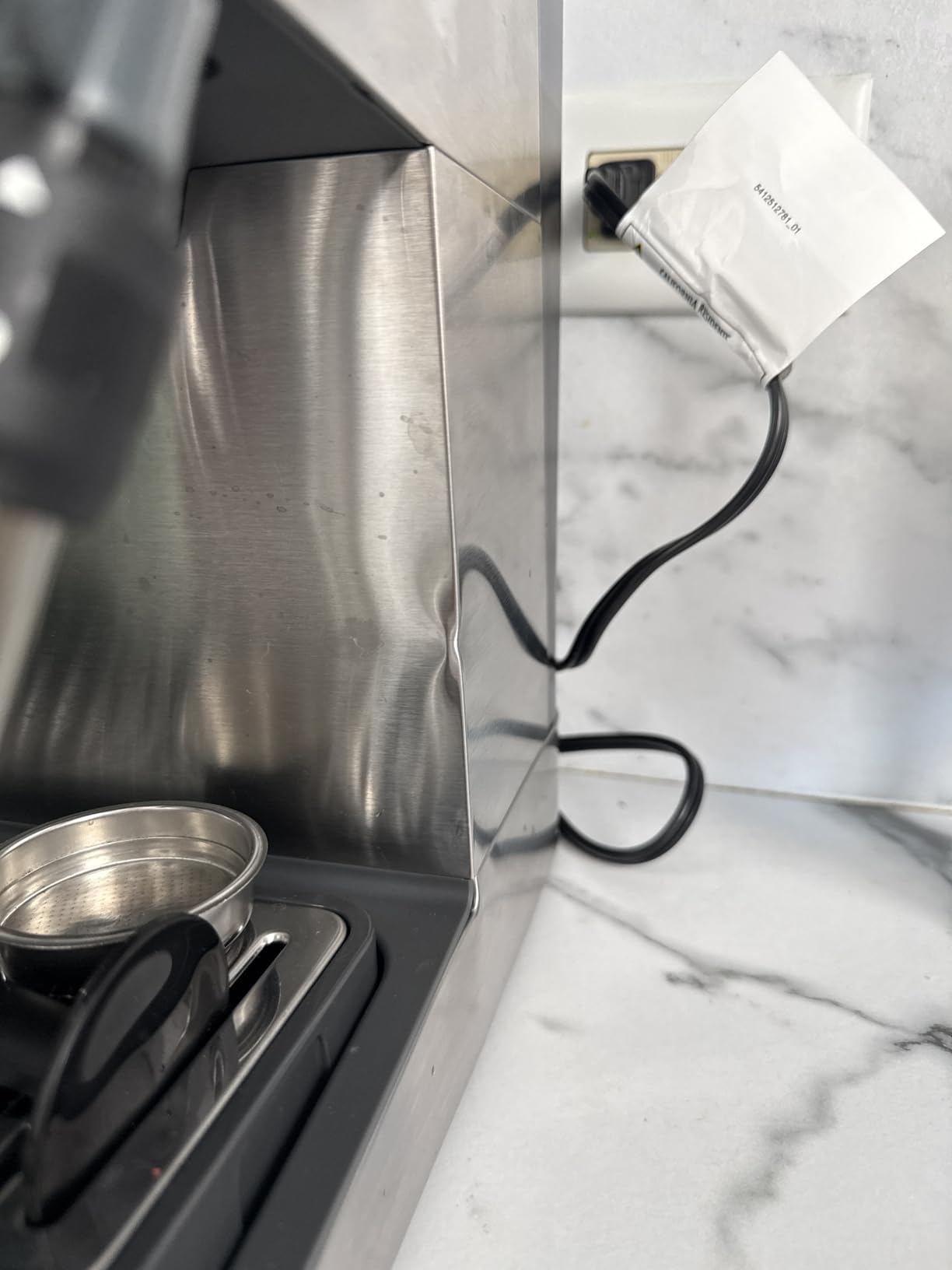 De'Longhi Classic Signature Espresso Machine, Adjustable Milk Frother customer photo 2