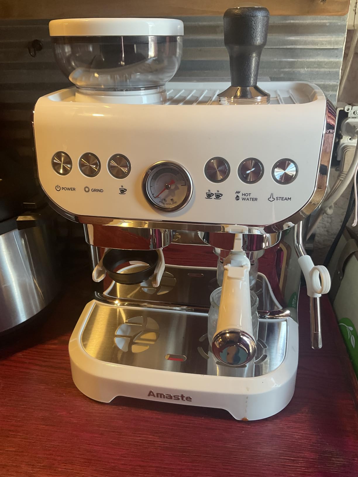 Amaste Espresso Machine with Grinder, Steam Wand, Pre-Infusion, Retro White customer photo 1