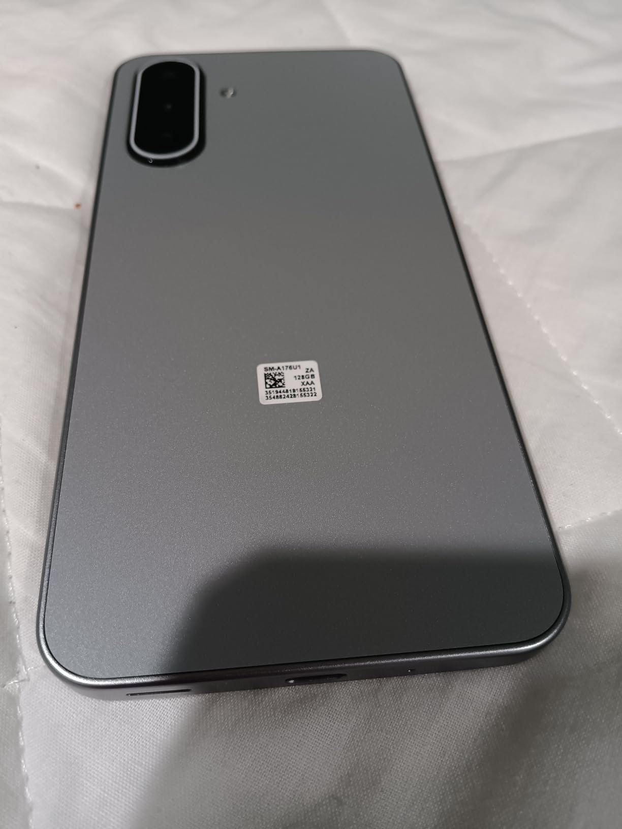 Samsung Galaxy A17 5G Smart Phone 128GB, US 1 Yr Manufacturer Warranty Gray customer photo 1